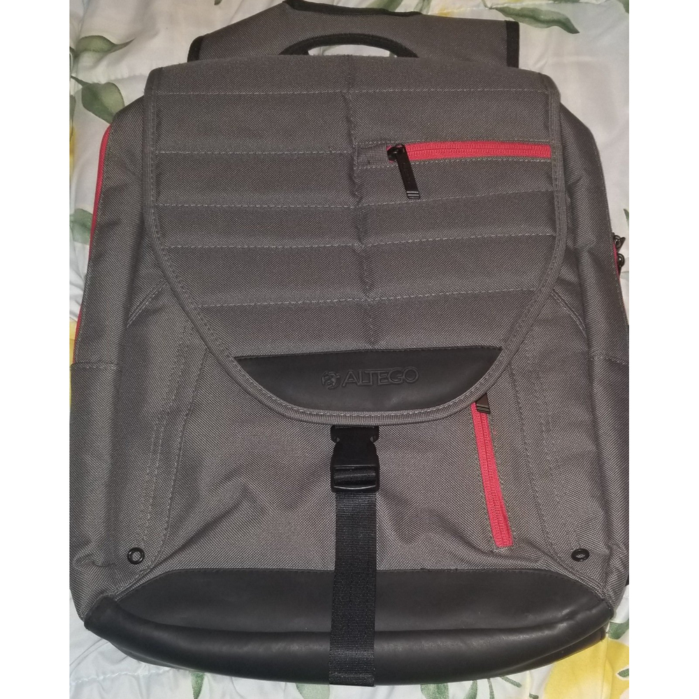NWOT Altego Ruby Series Laptop Backpack - Fits Notebook PCs up to 17in